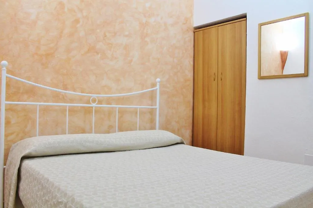 Residence Blue Corner Porto Pollo 팔라우